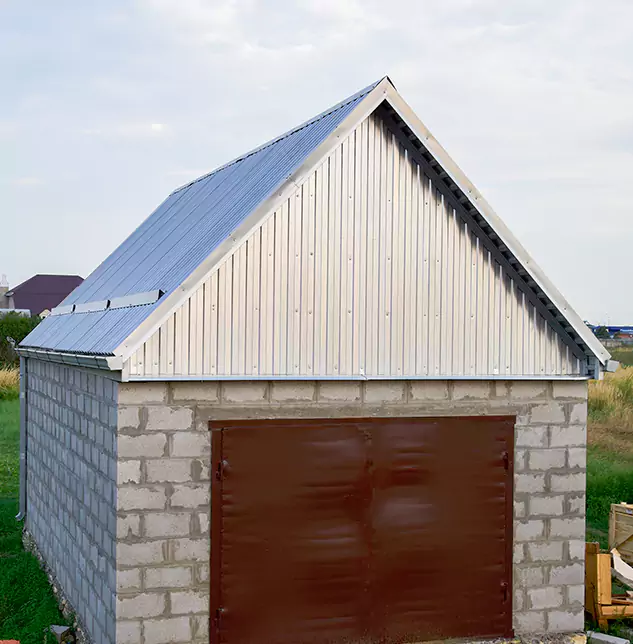 Trusted Garage Roof Repair Company: Keeping Maple Valley, WA Properties Sealed and Secure