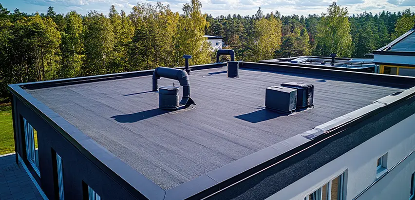 Professional Flat Roof Replacement Services in Maple Valley, WA
