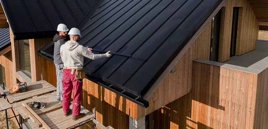 Metal Roof Maintenance in Maple Valley