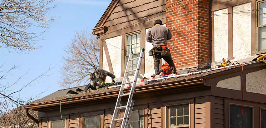 Roof Siding Trim Repair in Maple Valley